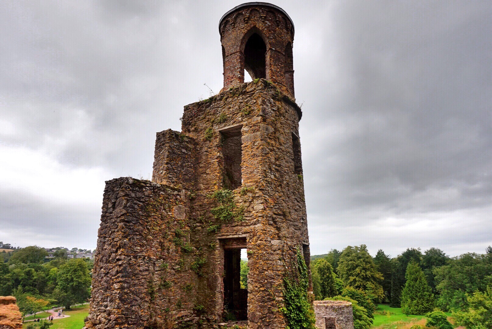 blarney-castle-ireland