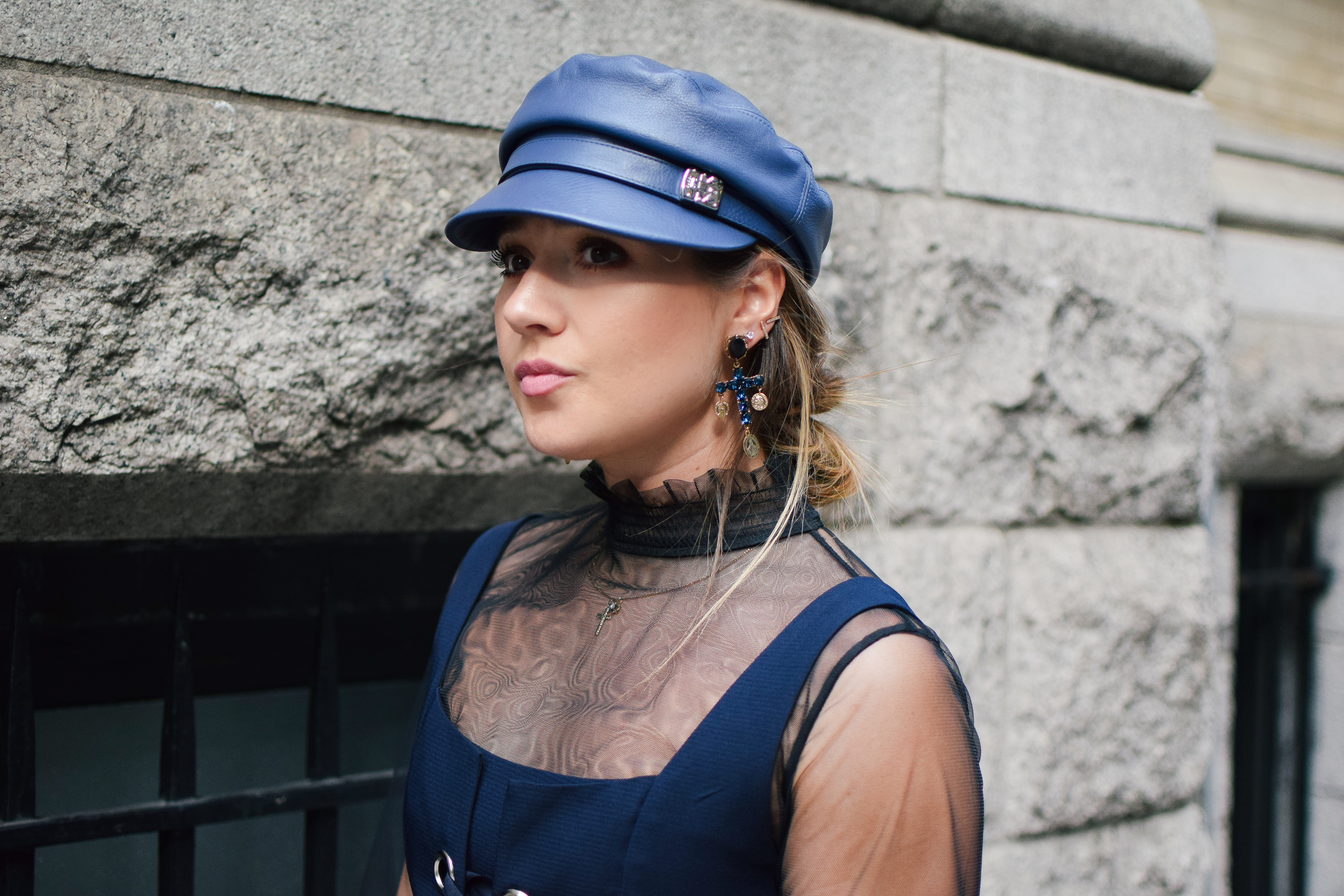 navy-hat-outfit-beret-new-york-fashion-week-streetstyle-look-nyfw-cross-statement-earrings