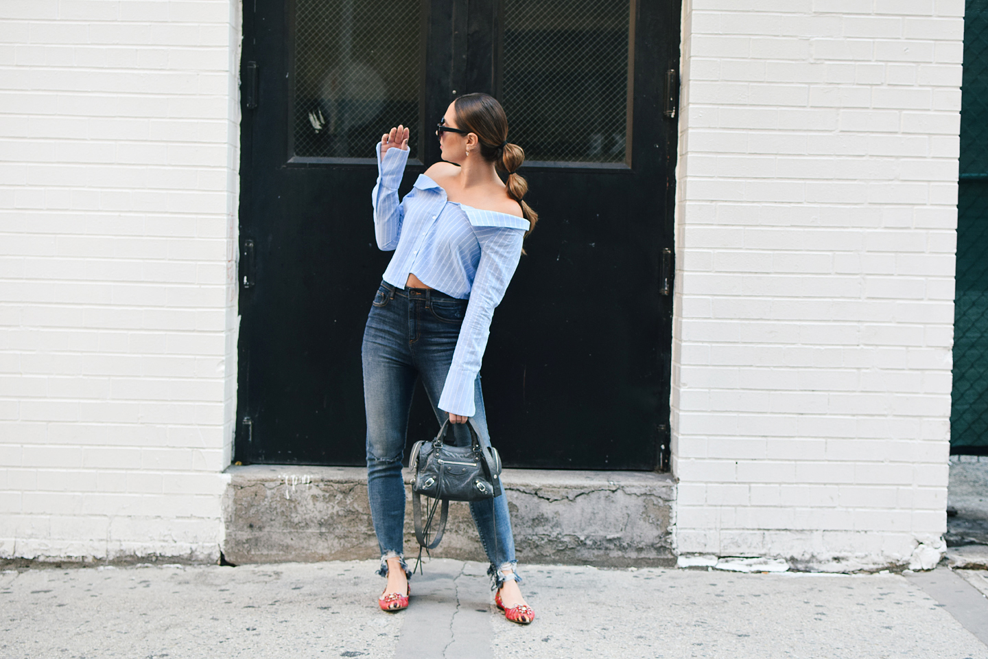 tobi-off-shoulder-striped-top-jeans-casual-outfit