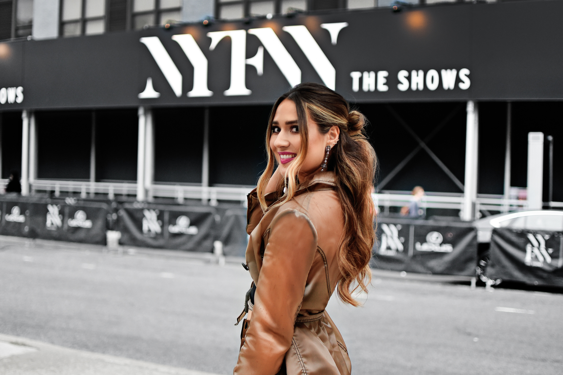 new-york-fashion-week-nyfw-street-style-looks-outfits-runway