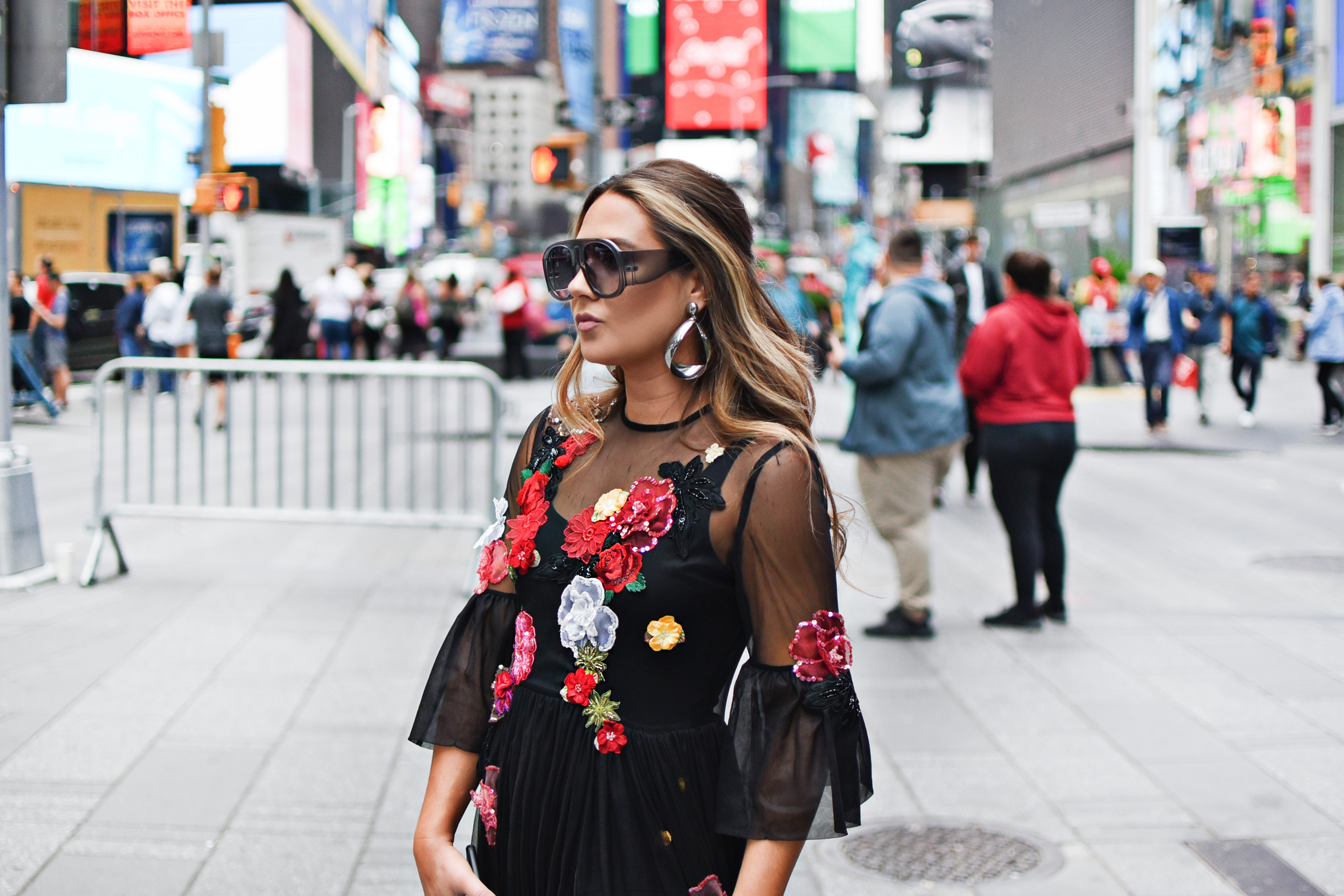 new-york-fashion-week-nyfw-street-style-looks-outfits-runway