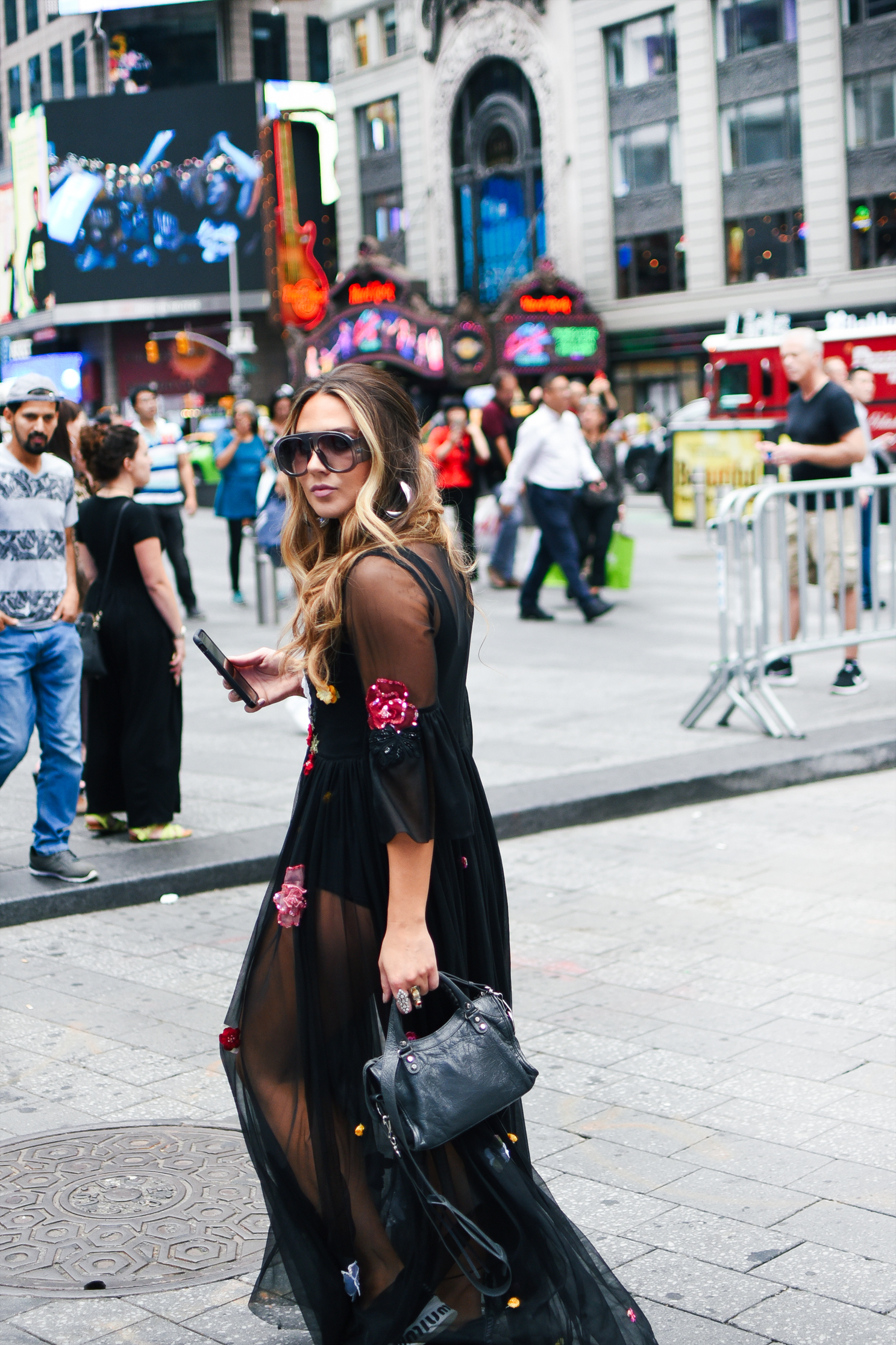new-york-fashion-week-nyfw-street-style-looks-outfits-runway