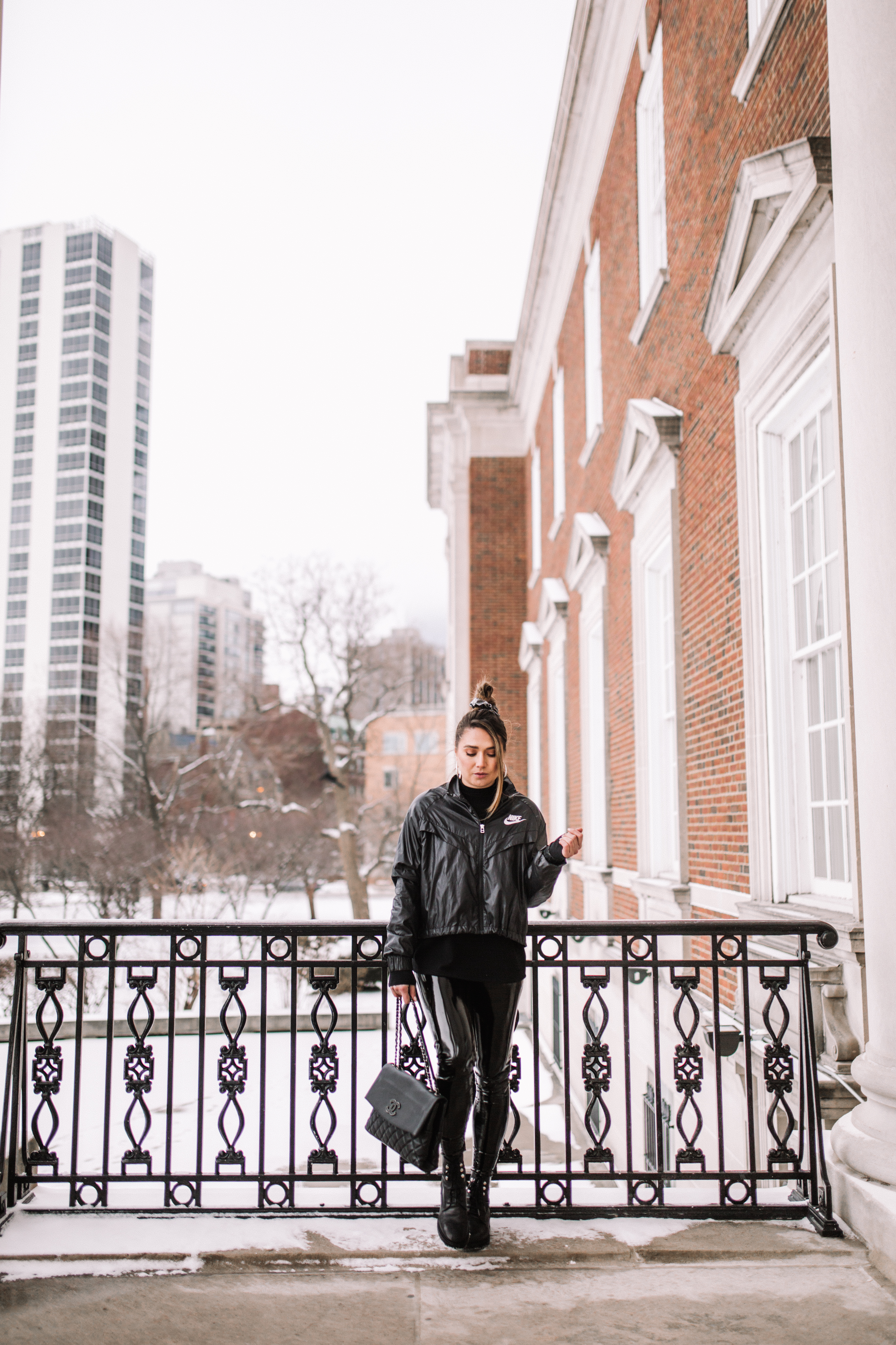 cool-girl-nike-outfit-commando-patenet-leather-legging-combat-boot-all-black-layers-nike-windbreaker