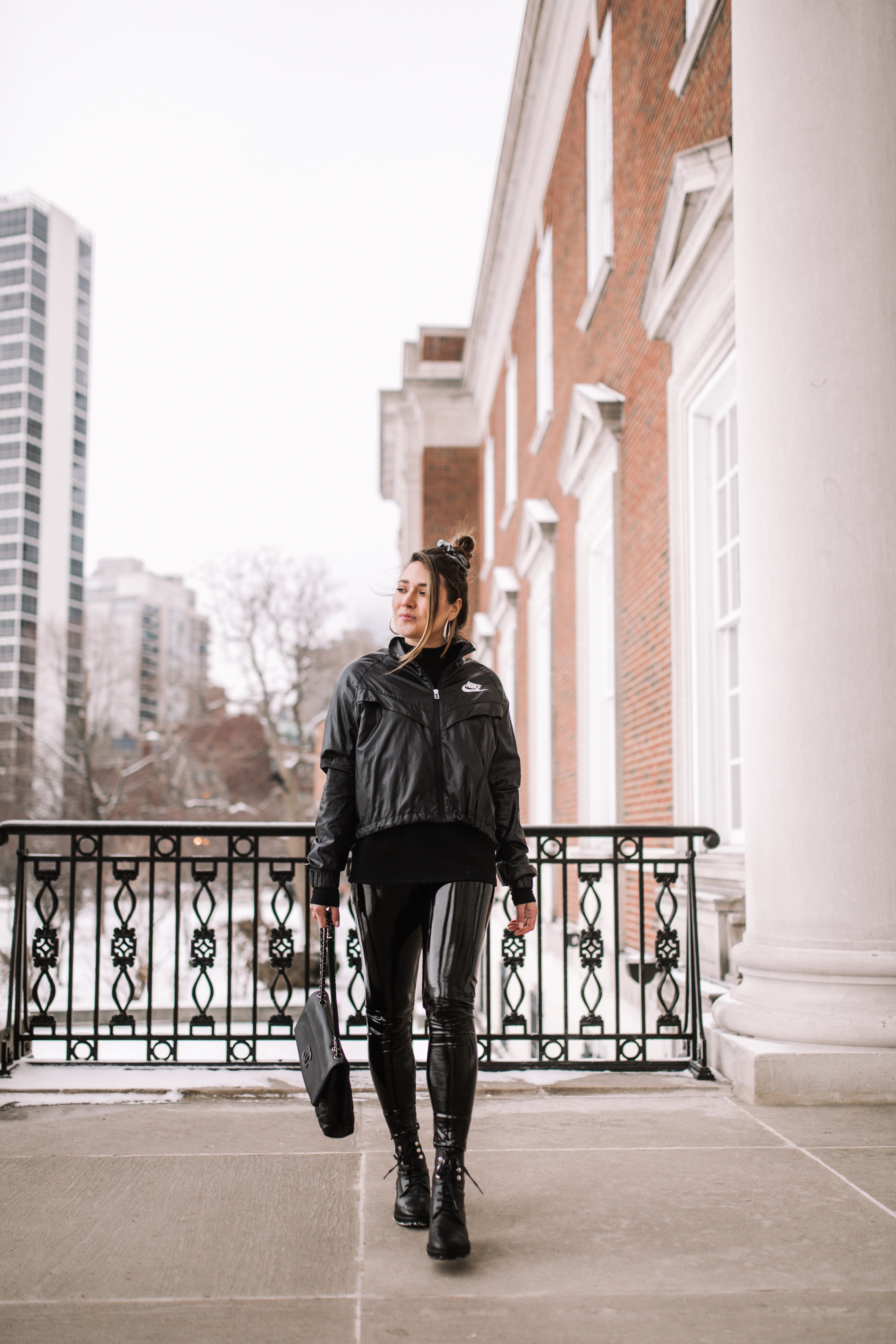 cool-girl-nike-outfit-commando-patenet-leather-legging-combat-boot-all-black-layers-nike-windbreaker