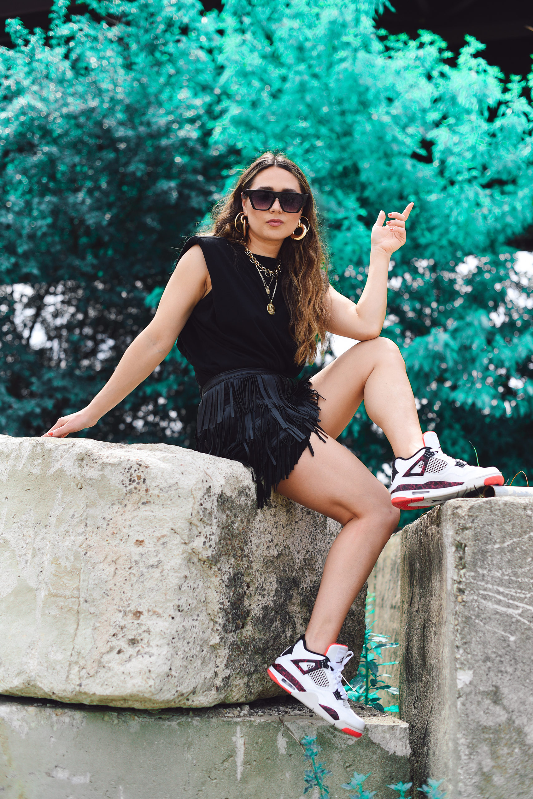 air-jordan-nike-high-fashion-street-style-girl-blogger-outfit-inspo