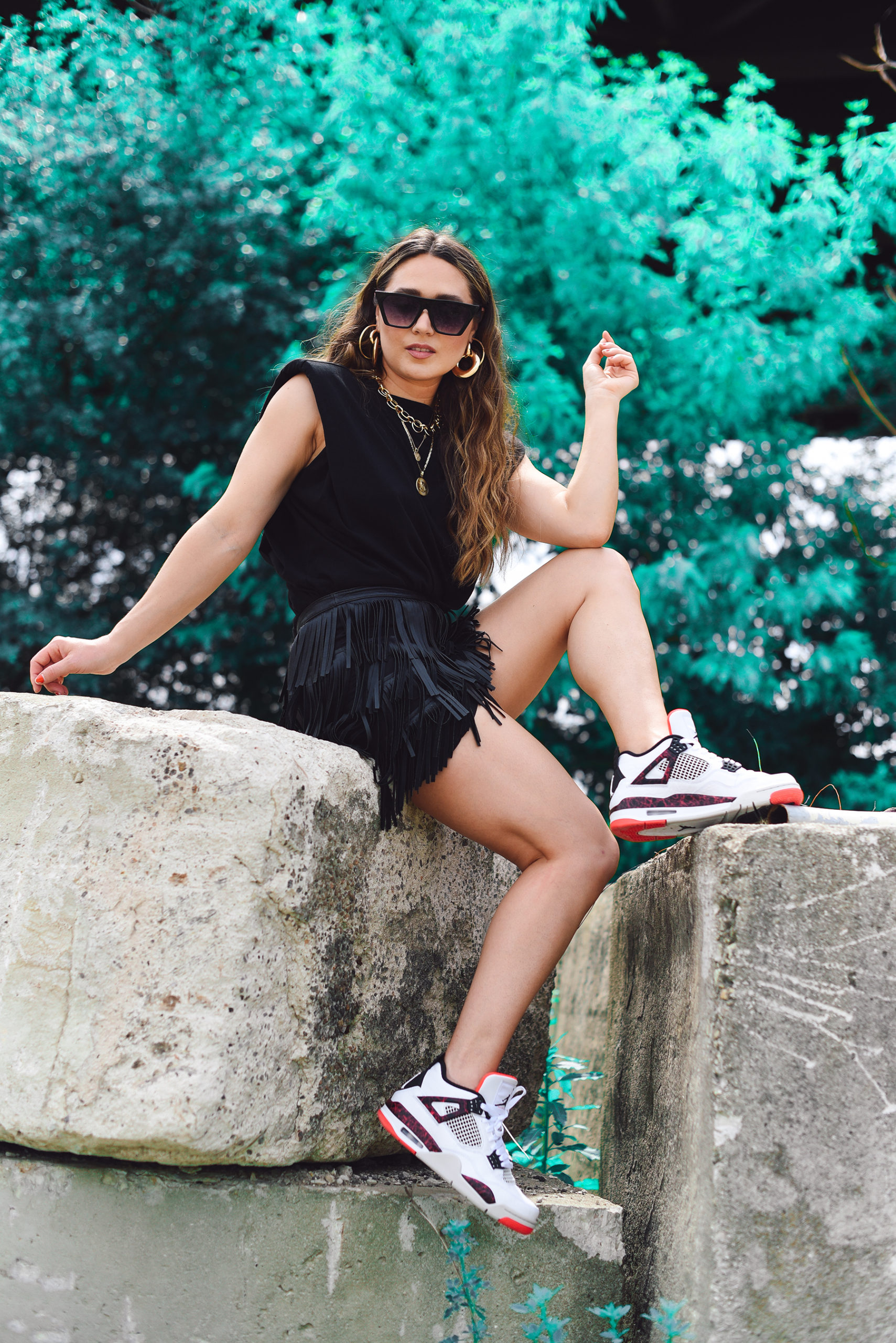 air-jordan-nike-high-fashion-street-style-girl-blogger-outfit-inspo