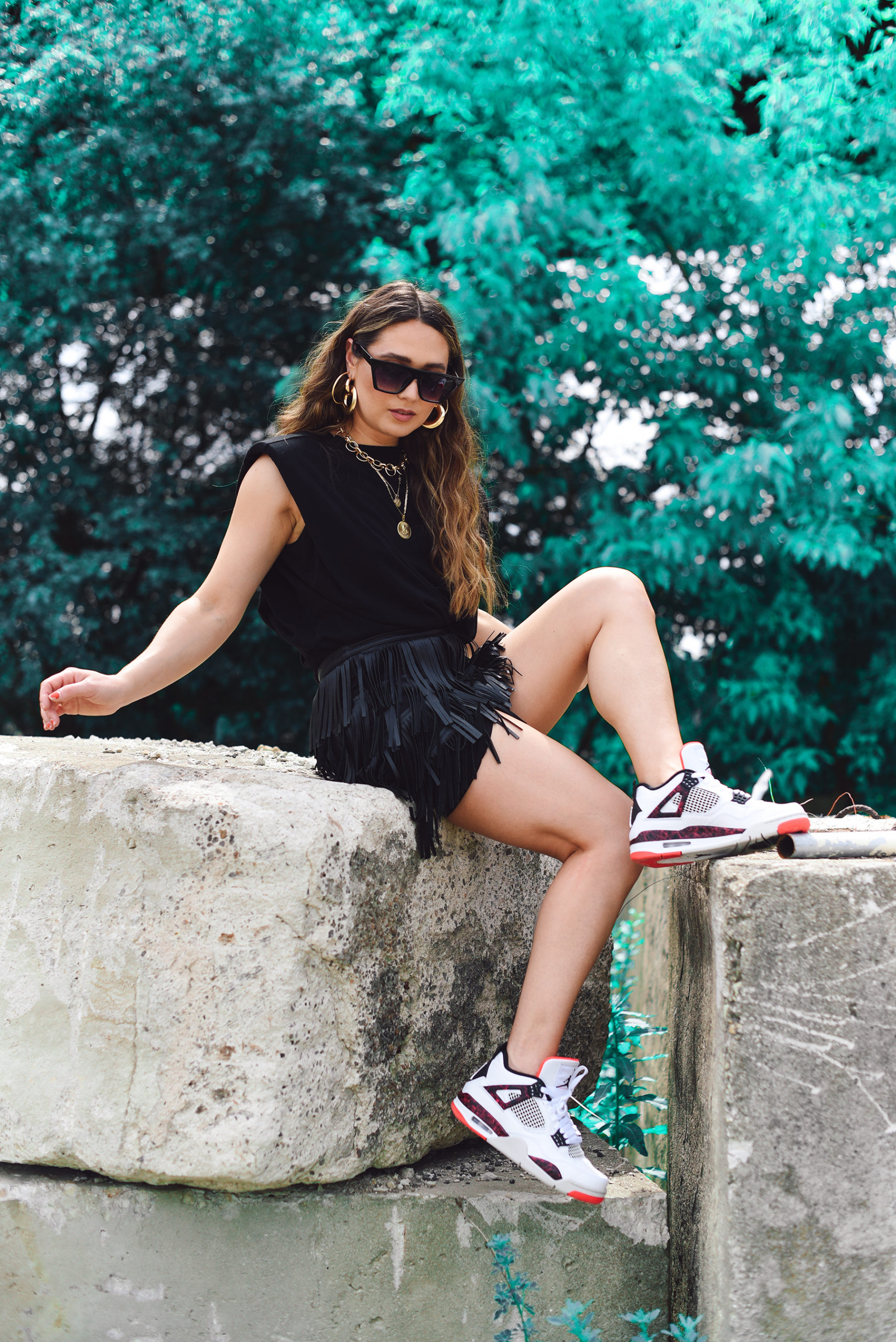 air-jordan-nike-high-fashion-street-style-girl-blogger-outfit-inspo