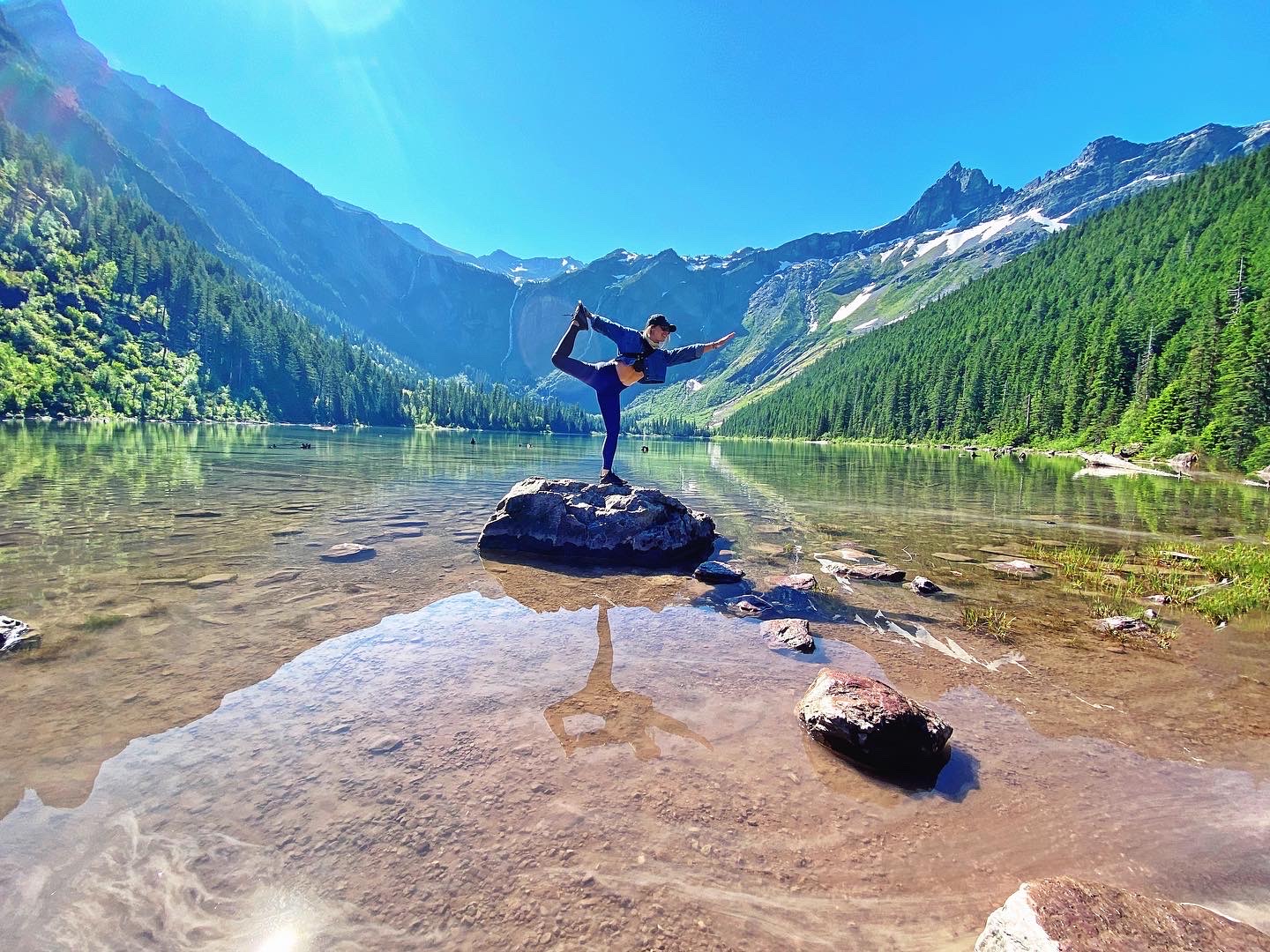 montana-glacier-mountain-avalanche-lake-boy-girl-engagement-nature-beautiful