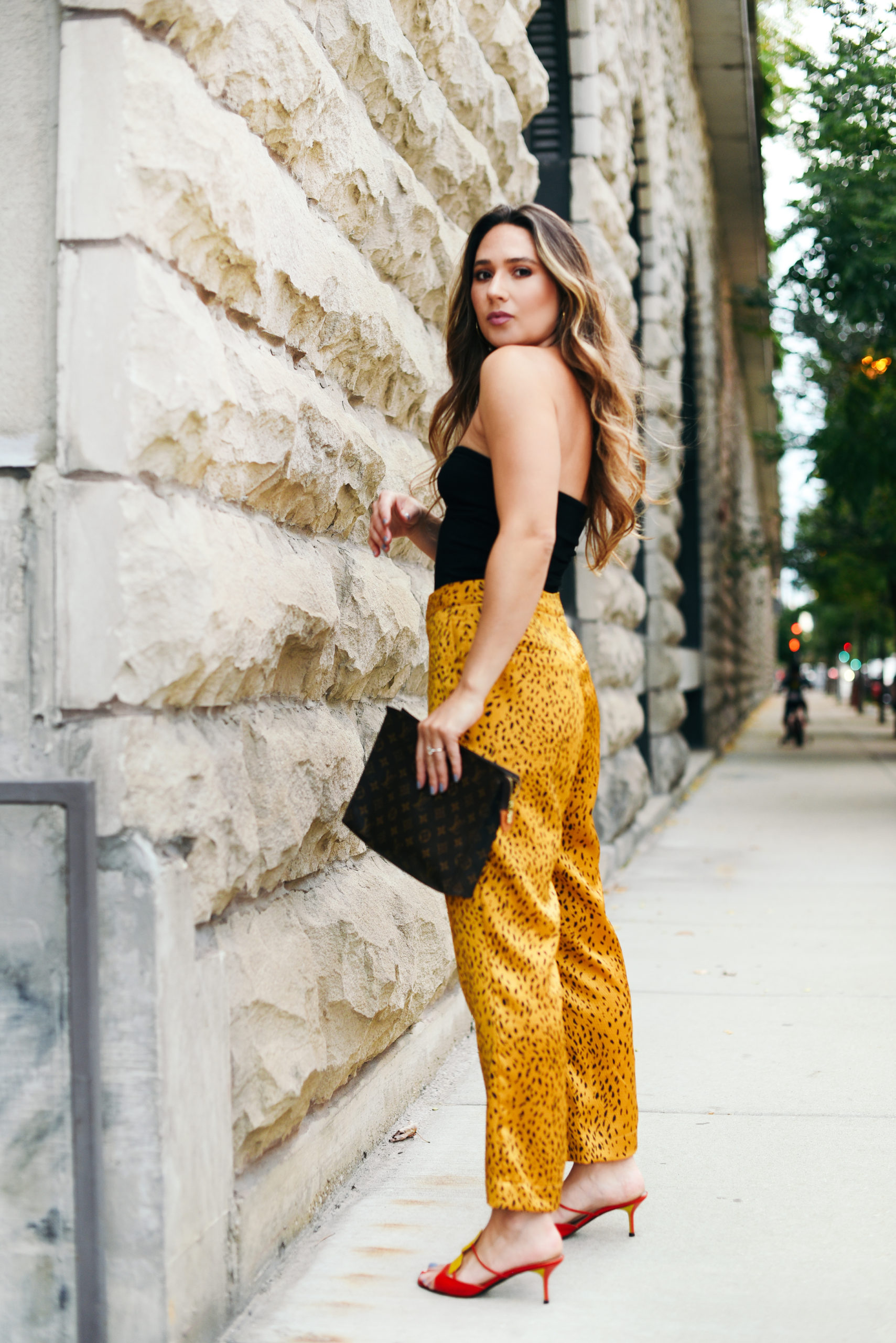 end-of-summer-outfit-silky-cheetah-pants-tube-top-streetstyle-fun-colors-girl-fashion