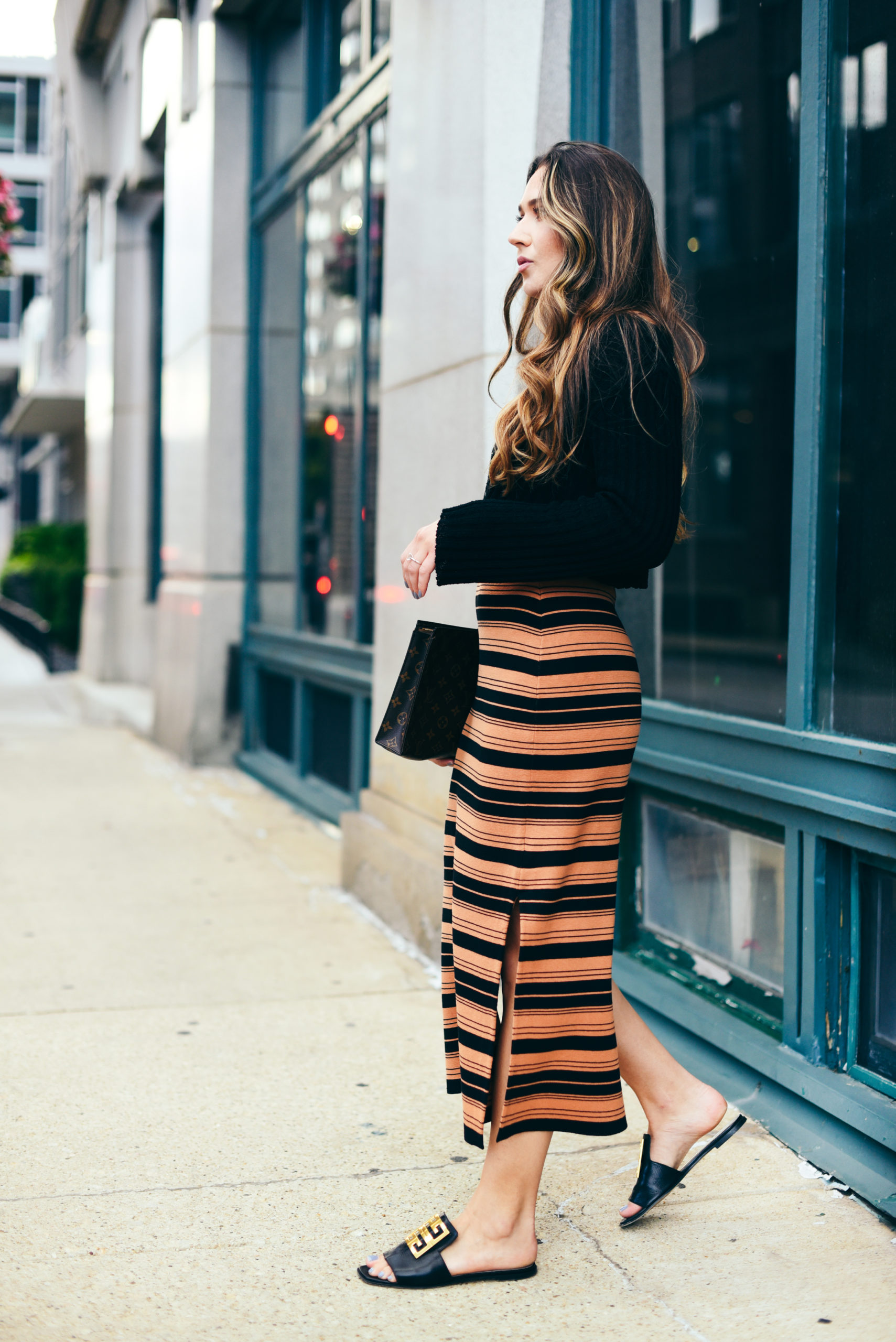 fall-fashion-sweater-knit-skirt-cropped-cardigan-street-style-fashion-inspo-look
