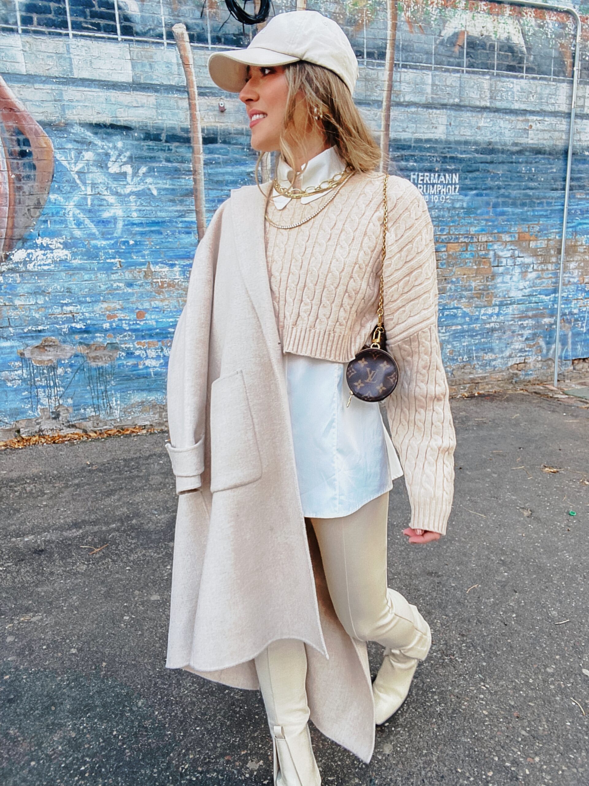 monochromatic look fall fashion trends street style